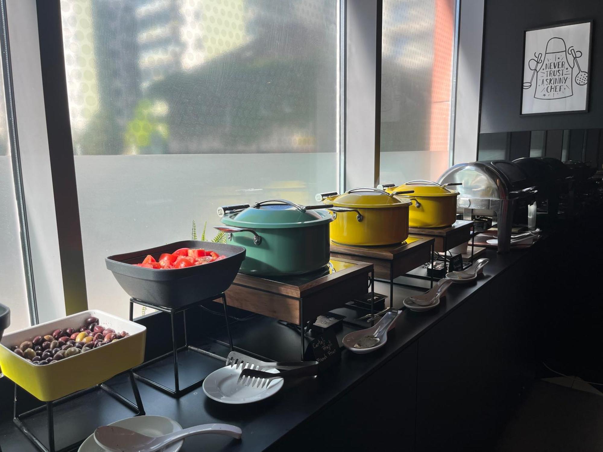 宜必思布加勒斯特理工大学酒店 外观 照片